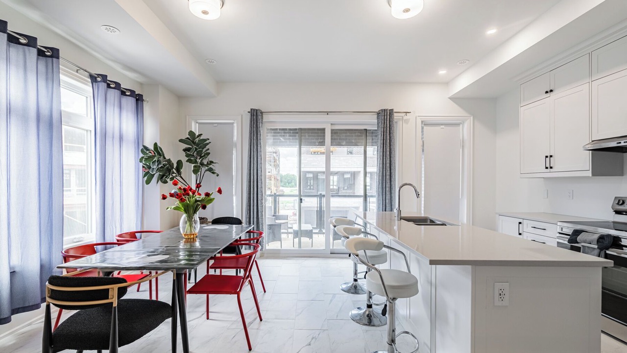 Photo of Kitchen in Oakville