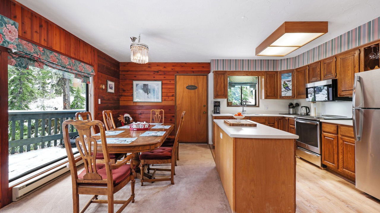 Photo of Kitchen in Courtenay