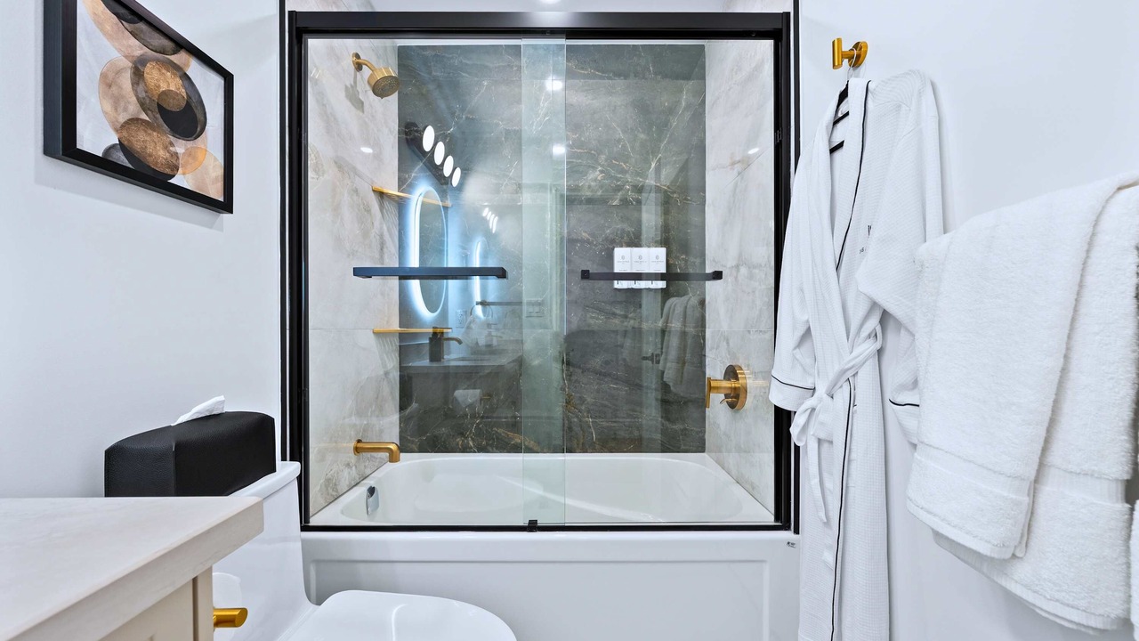 Photo of Bathroom in Riverdale