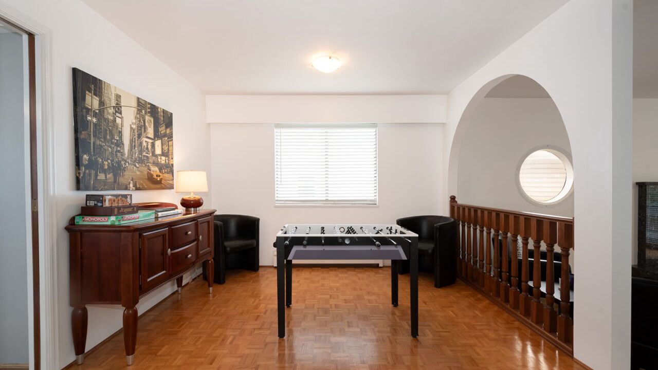Photo of Bedroom in Renfrew-Collingwood