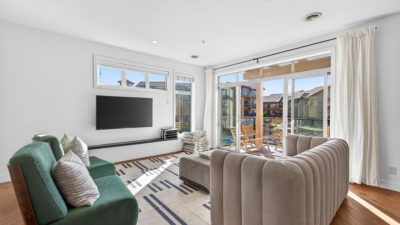 Photo of Livingroom in Westbank