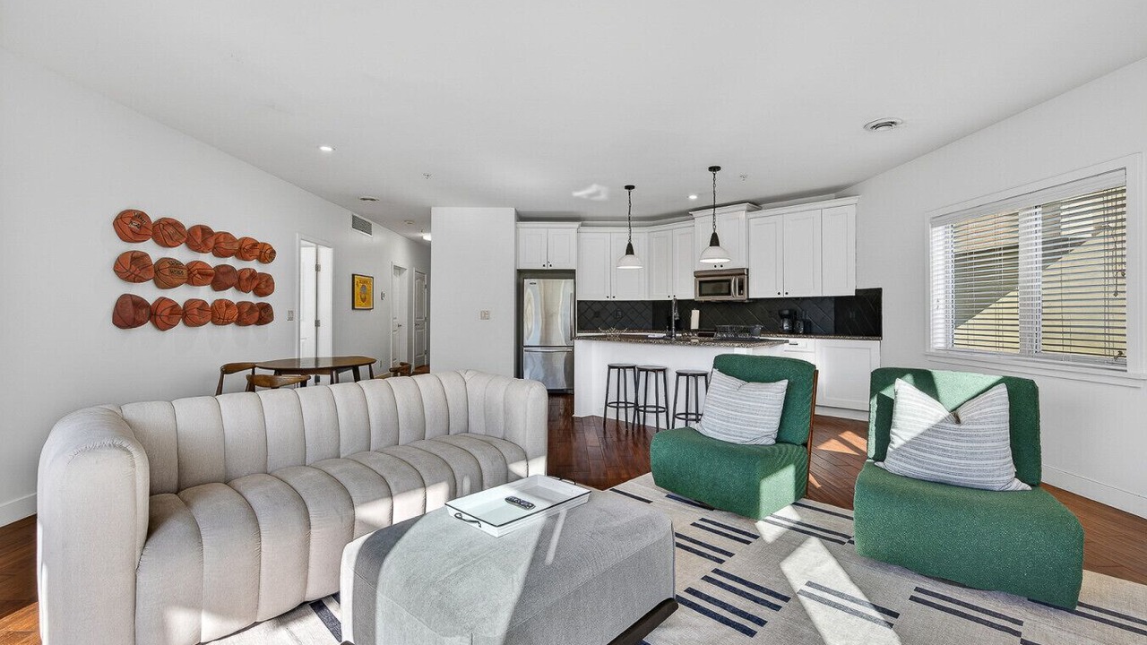 Photo of Livingroom in Westbank