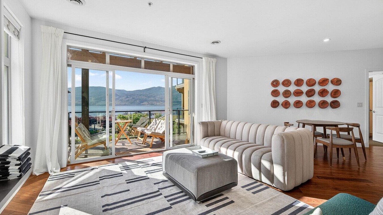 Photo of Livingroom in Westbank