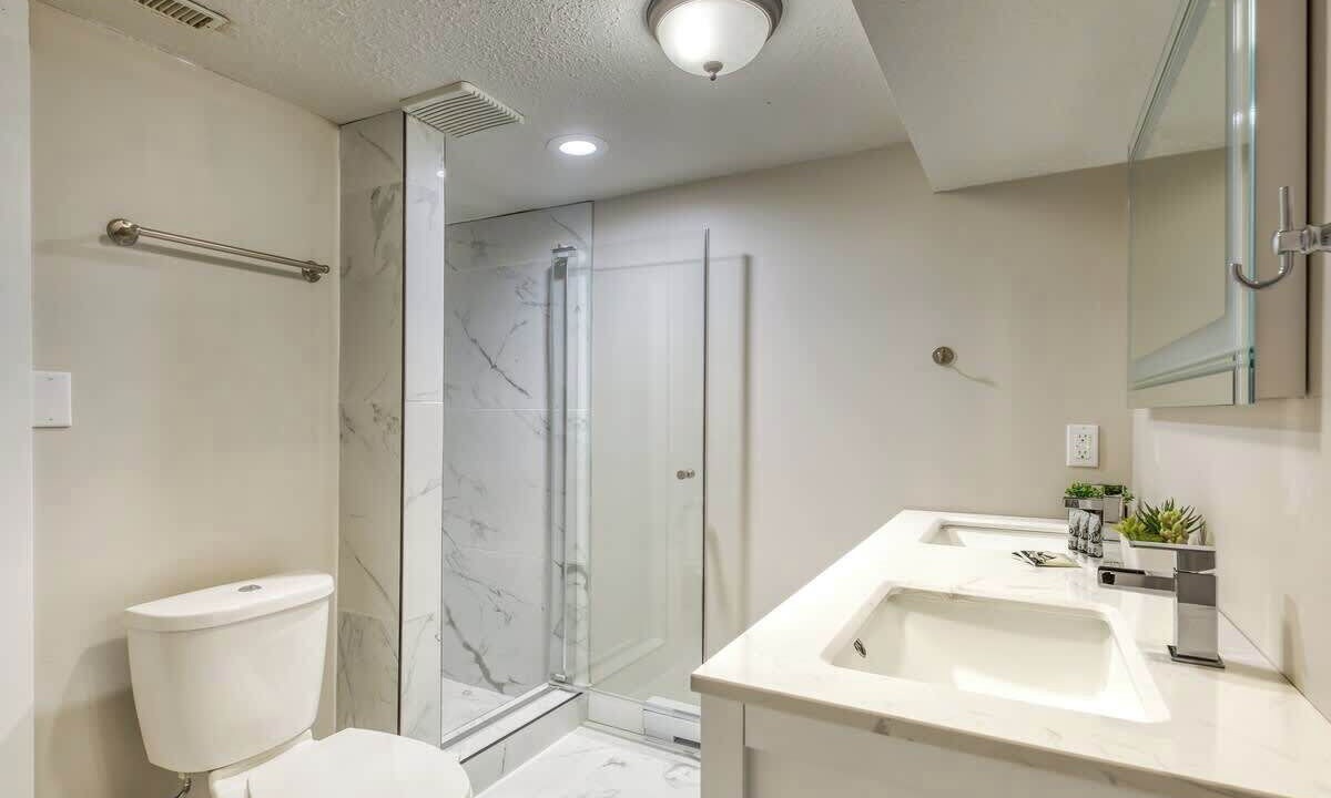 Photo of Bathroom in Invermere