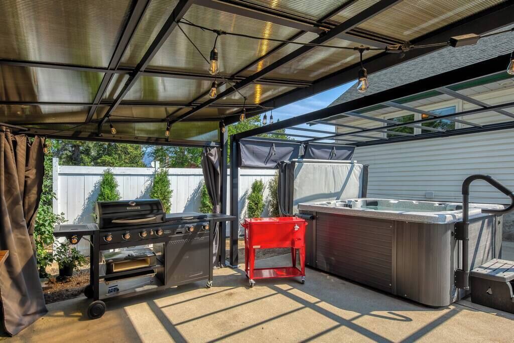Photo of Patio Balcony in Invermere