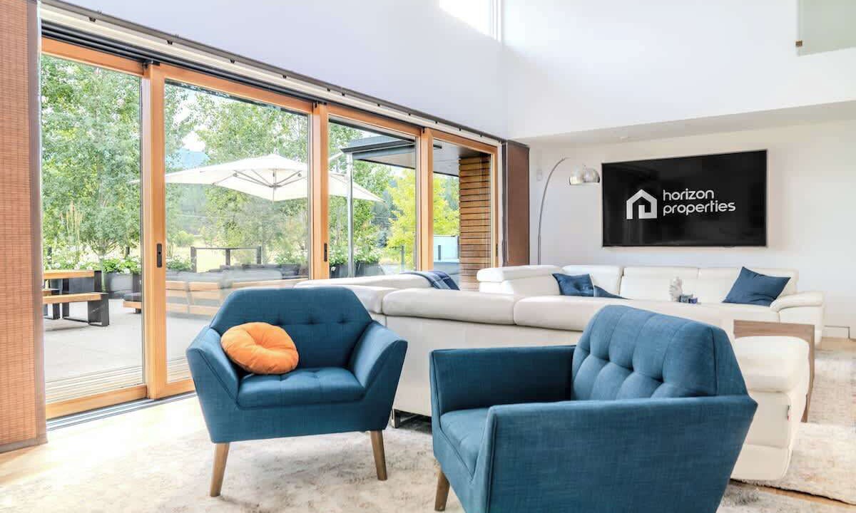 Photo of Livingroom in Invermere