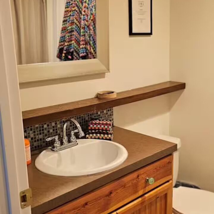 Photo of Bathroom in Okanagan-Similkameen
