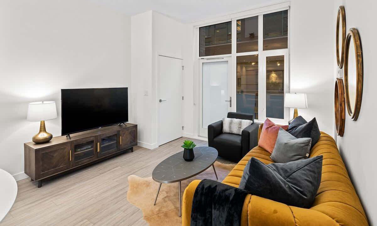 Photo of Livingroom in Downtown Victoria