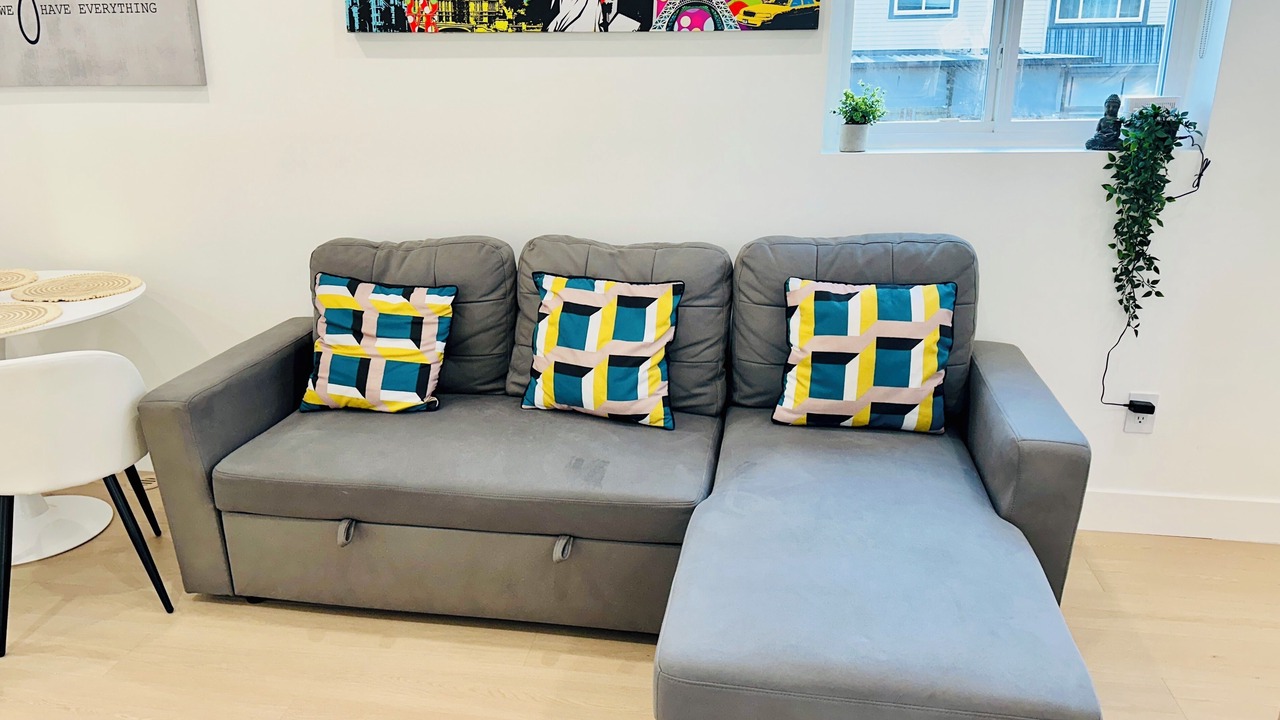 Photo of Livingroom in East Clayton