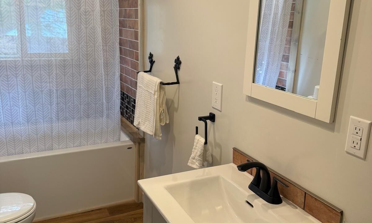 Photo of Bathroom in Eagle Creek