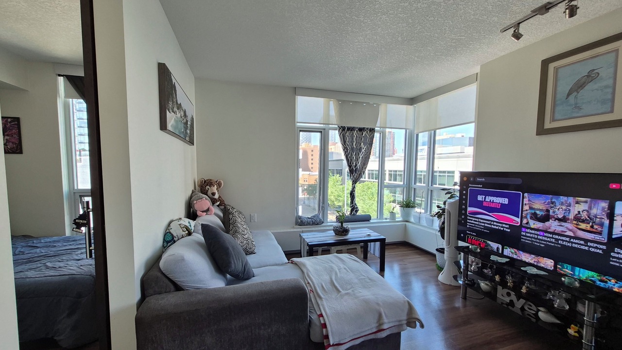 Photo of Livingroom in Beltline