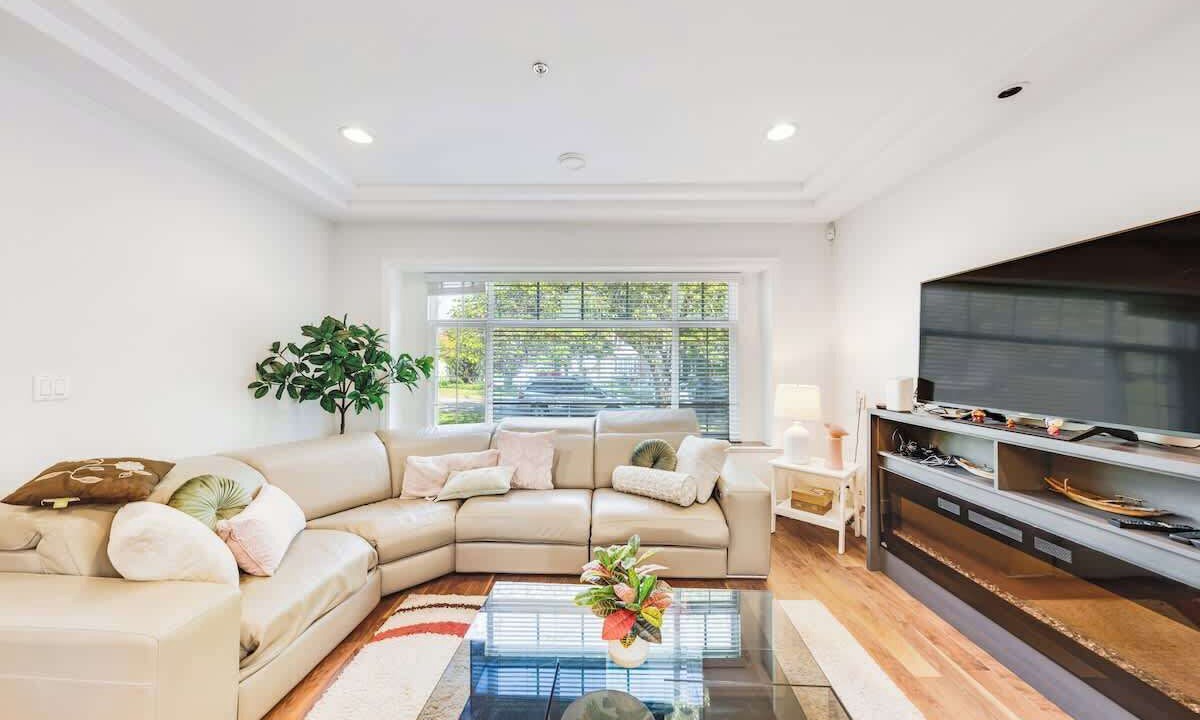 Photo of Livingroom in Marpole