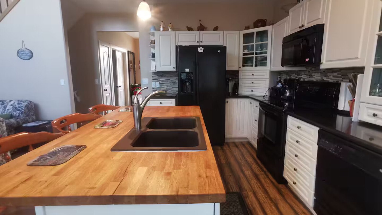 Photo of Kitchen in Vulcan County
