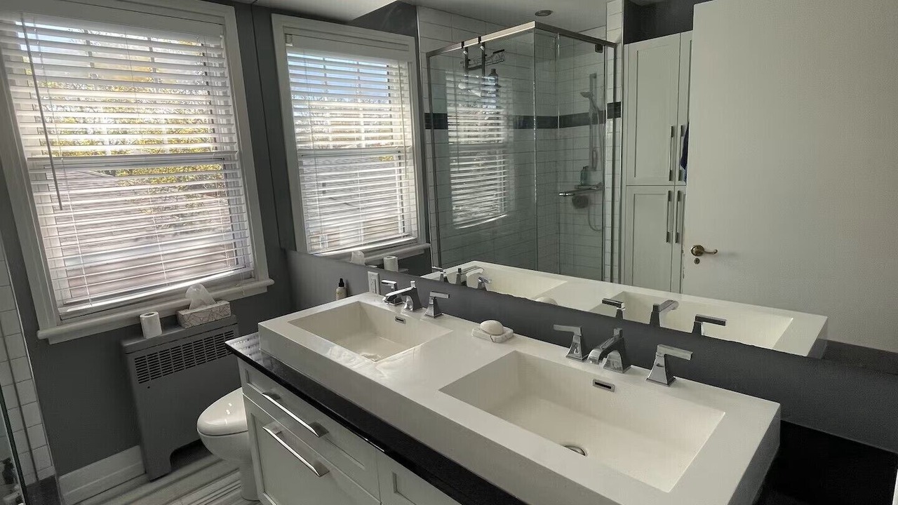 Photo of Bathroom in Sainte-Foy-Sillery-Cap-Rouge