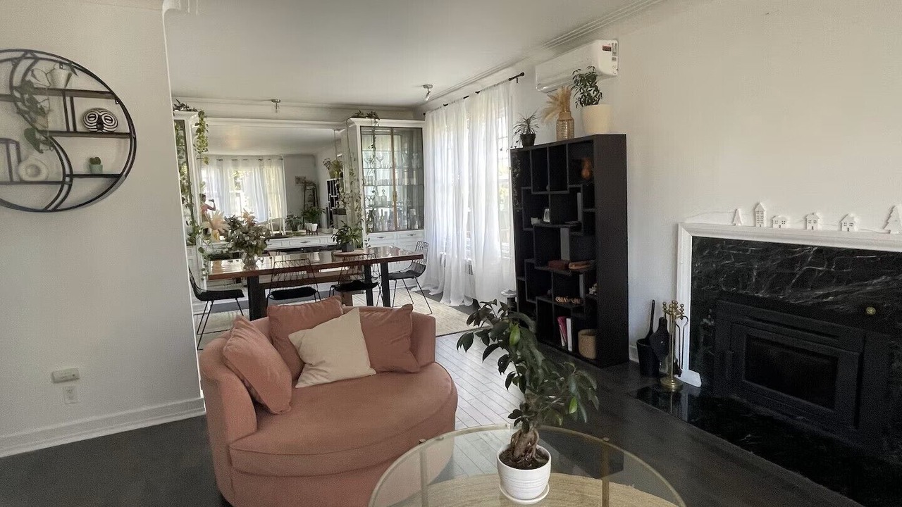 Photo of Livingroom in Sainte-Foy-Sillery-Cap-Rouge