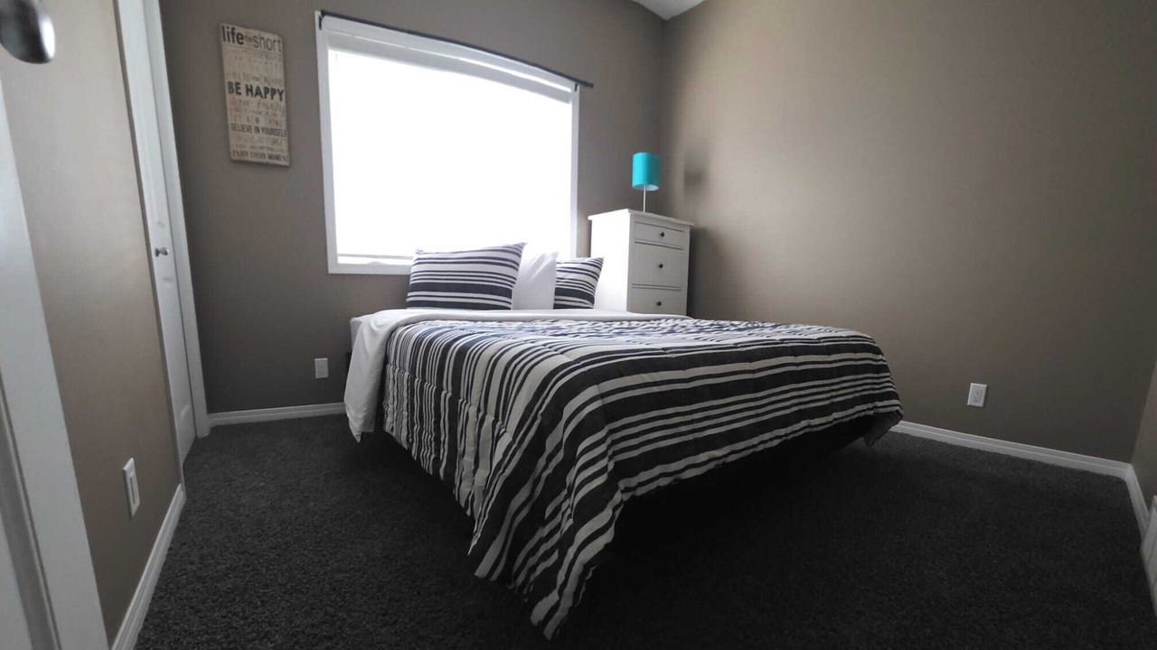 Photo of Bedroom in Fox Creek