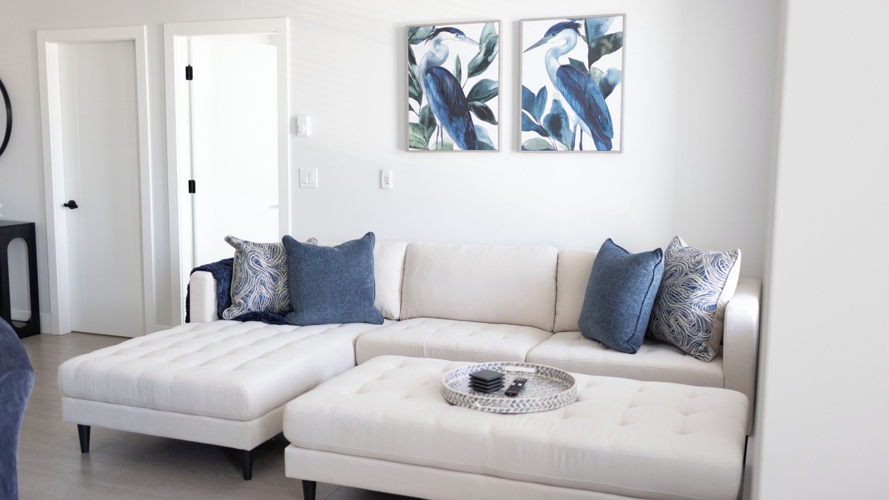 Photo of Livingroom in Langley