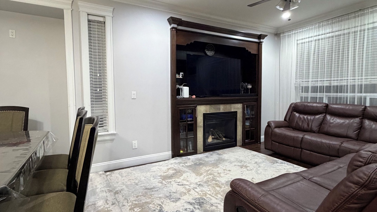 Photo of Livingroom in Southwest Gordon Estate