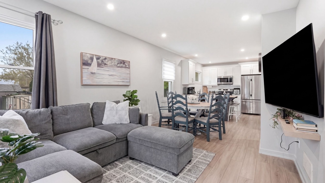 Photo of Livingroom in St. Catharines