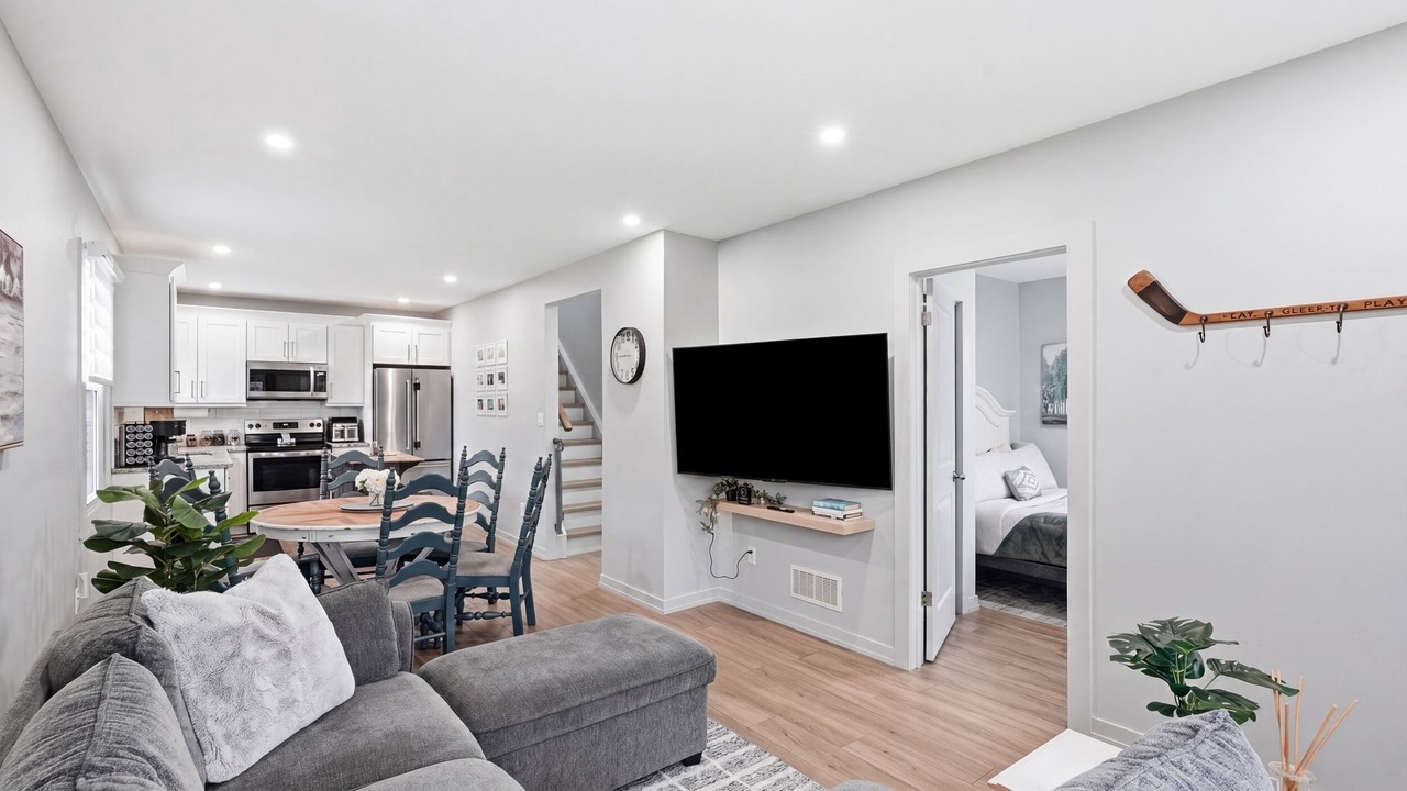 Photo of Livingroom in St. Catharines