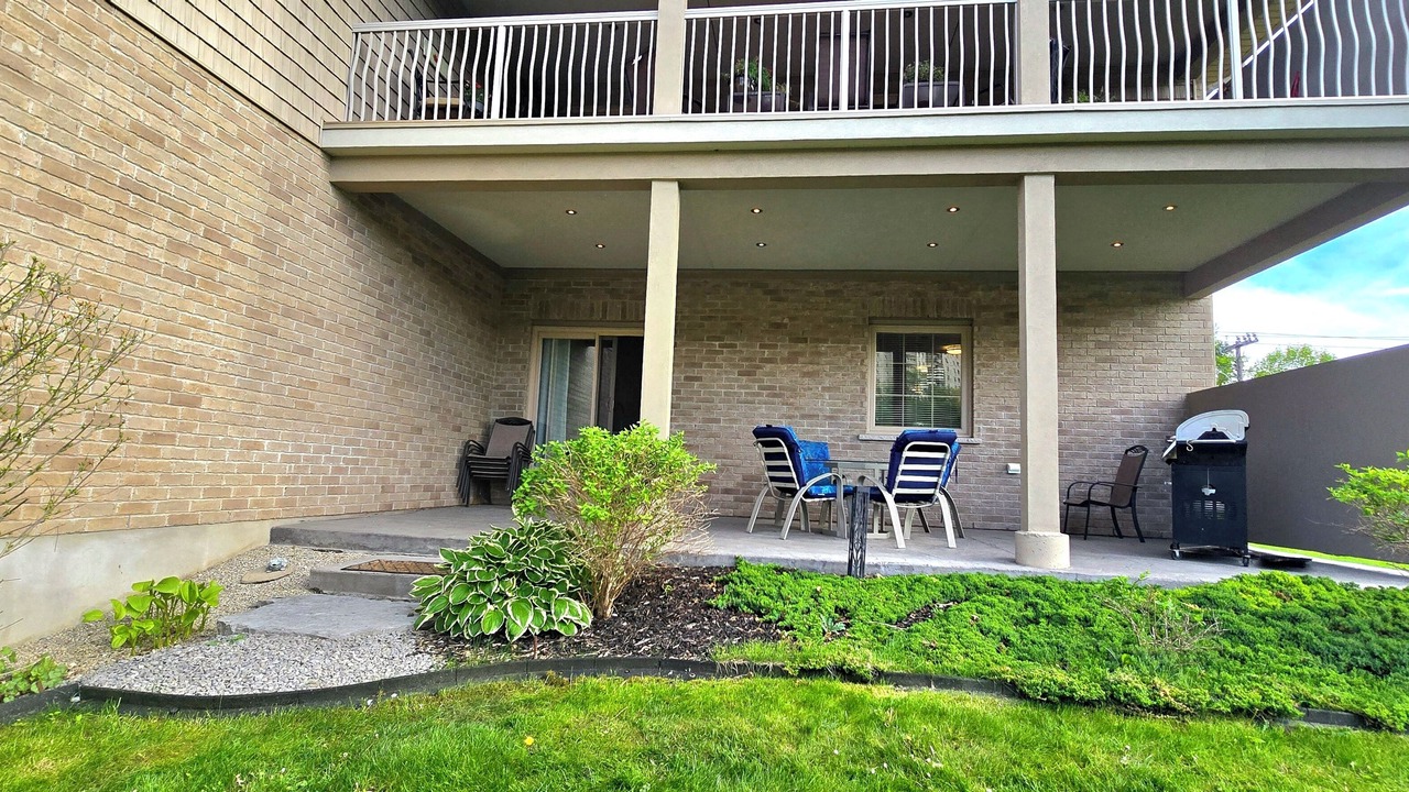 Photo of Patio Balcony in Doon South