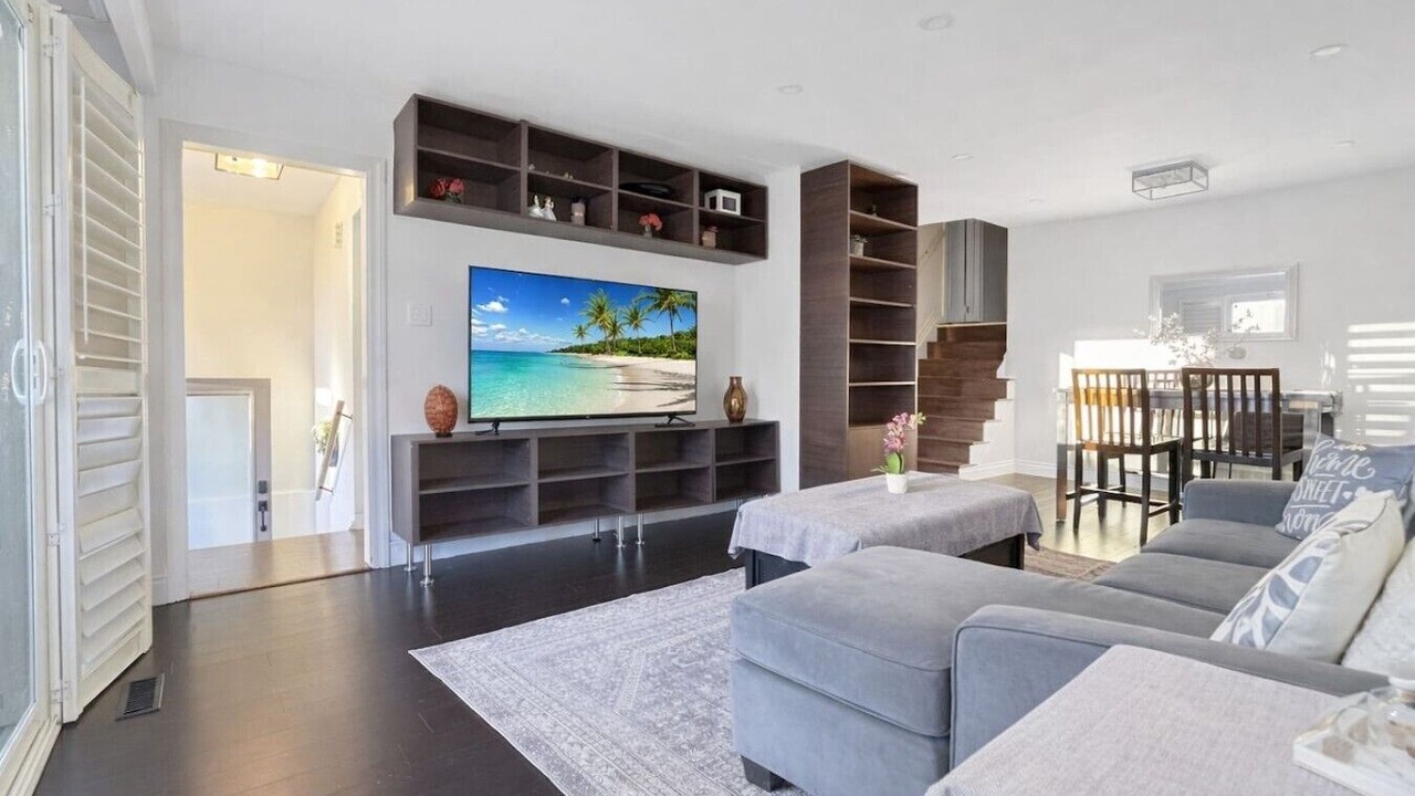 Photo of Livingroom in Brampton