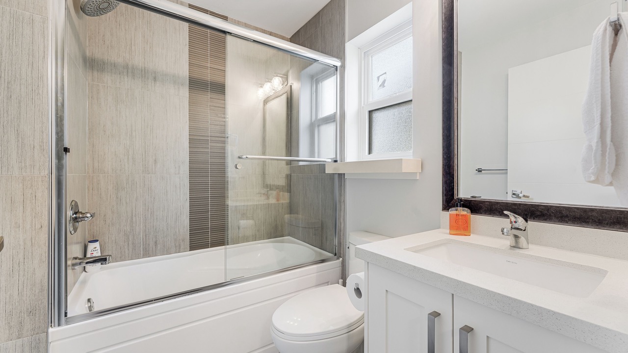 Photo of Bathroom in Vancouver South