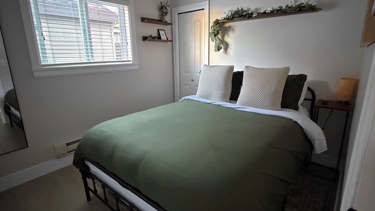 Photo of Bedroom in East Clayton