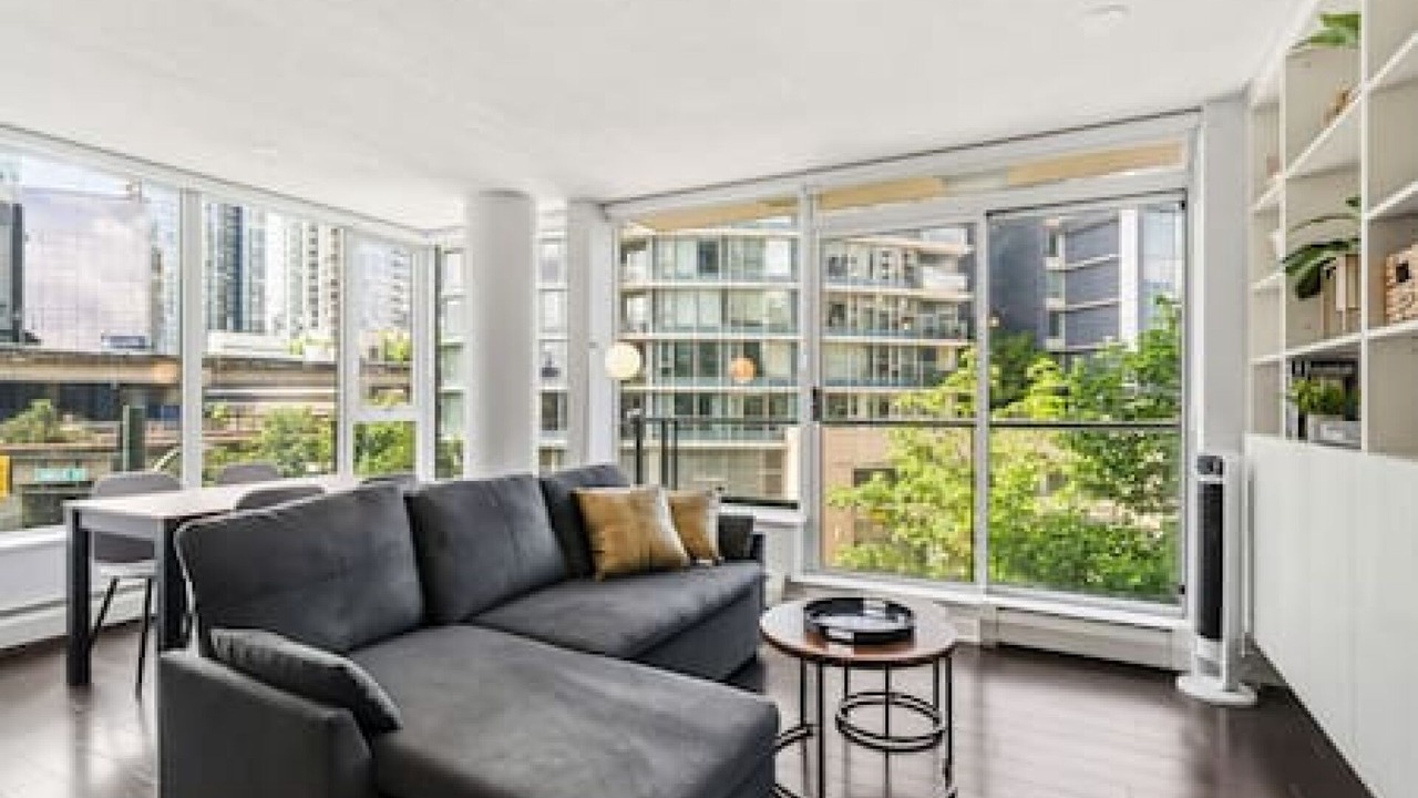 Photo of Livingroom in Crosstown