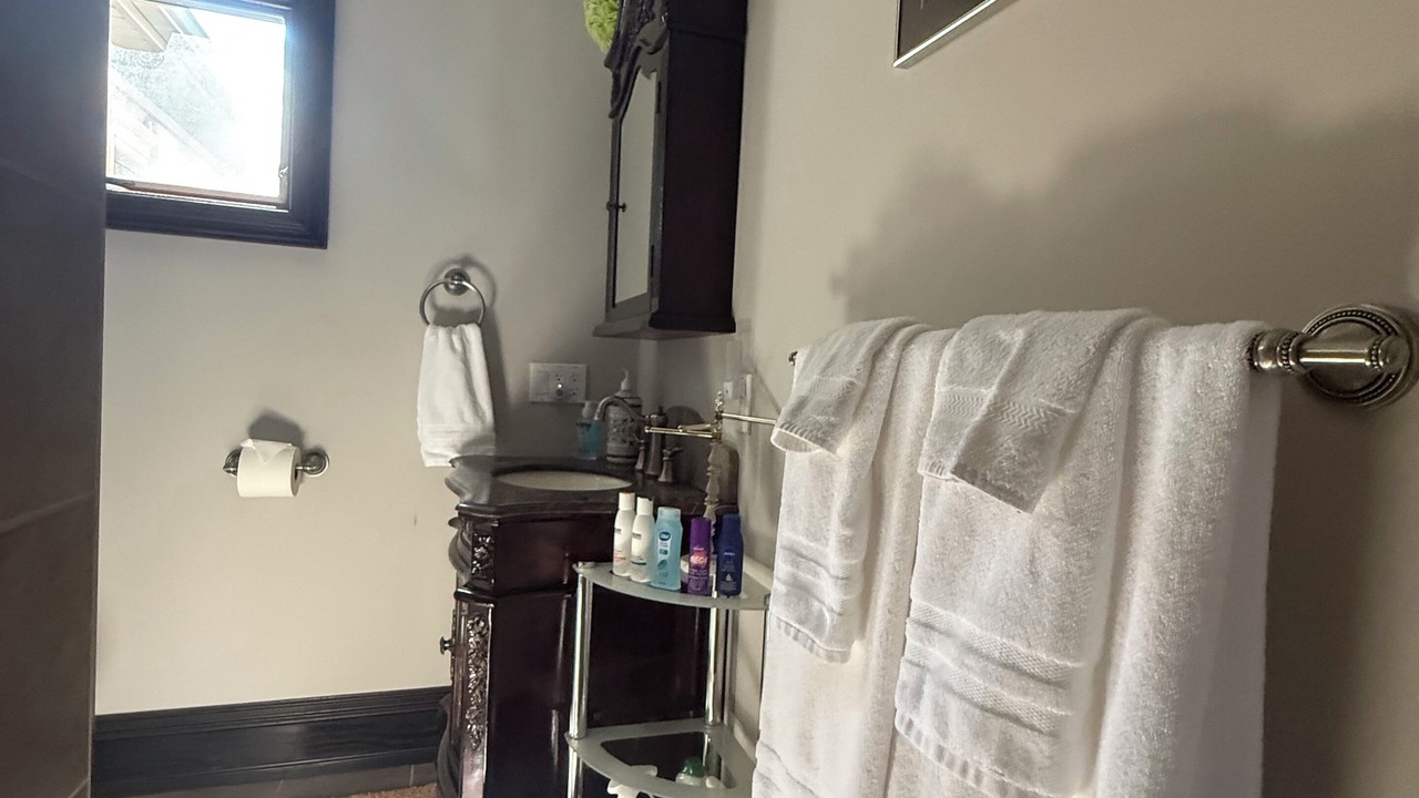 Photo of Bathroom in Fort Erie