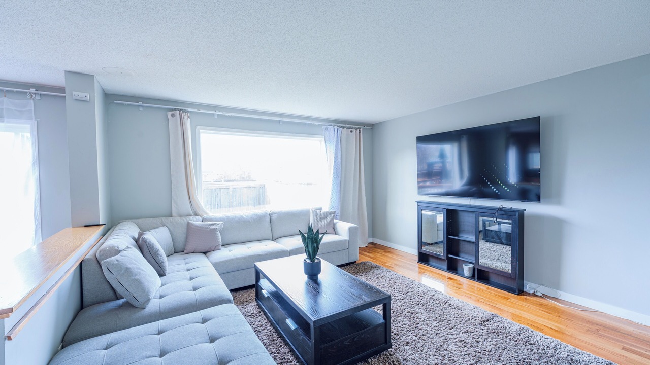 Photo of Livingroom in Transcona