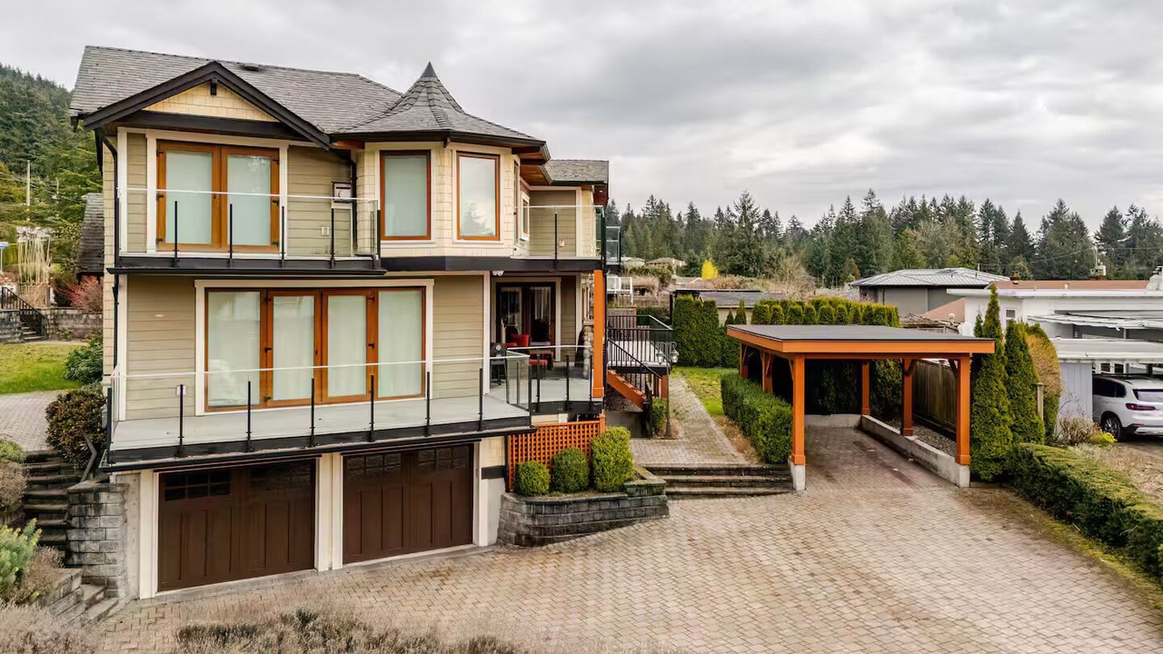 Photo of Outdoor in Upper Lonsdale