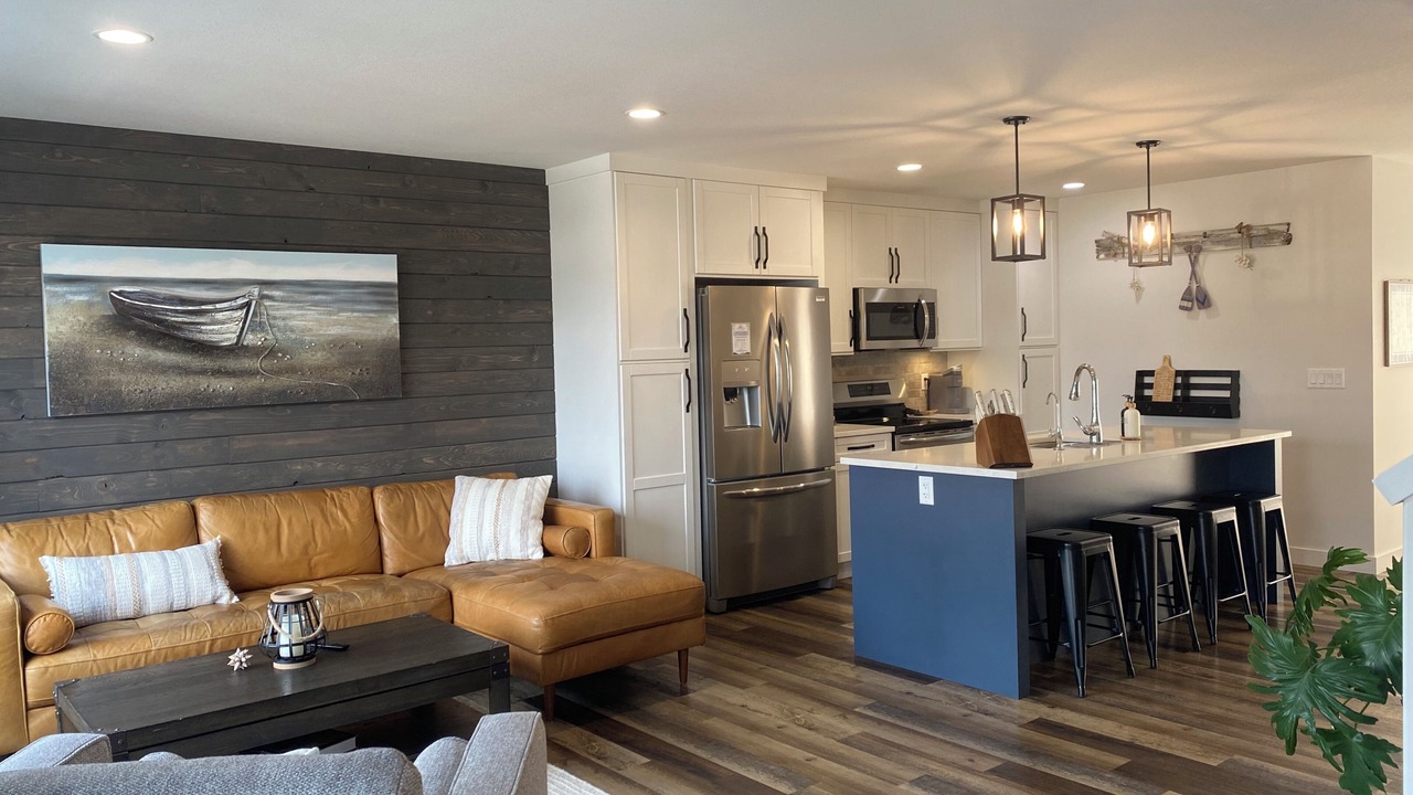Photo of Livingroom in Sylvan Lake