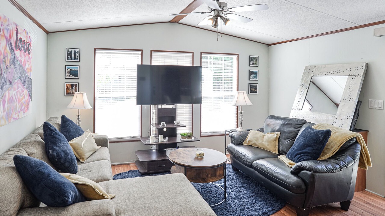Photo of Livingroom in Washago