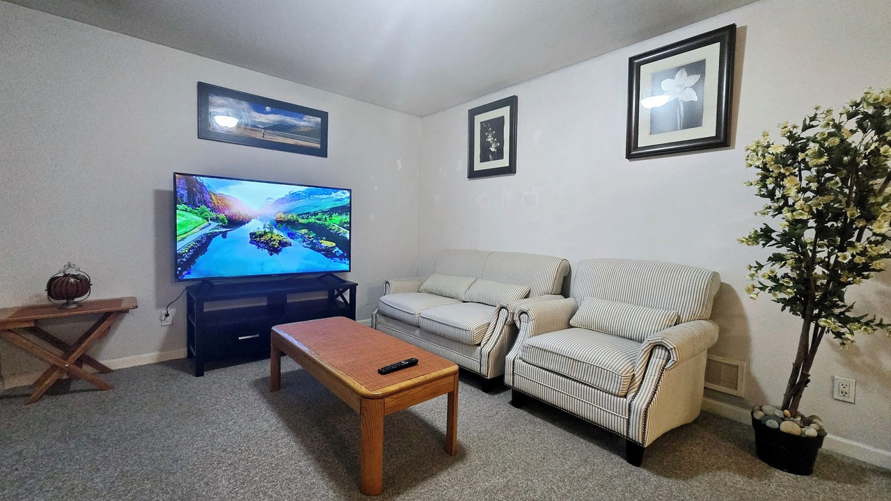 Photo of Livingroom in Willoughby