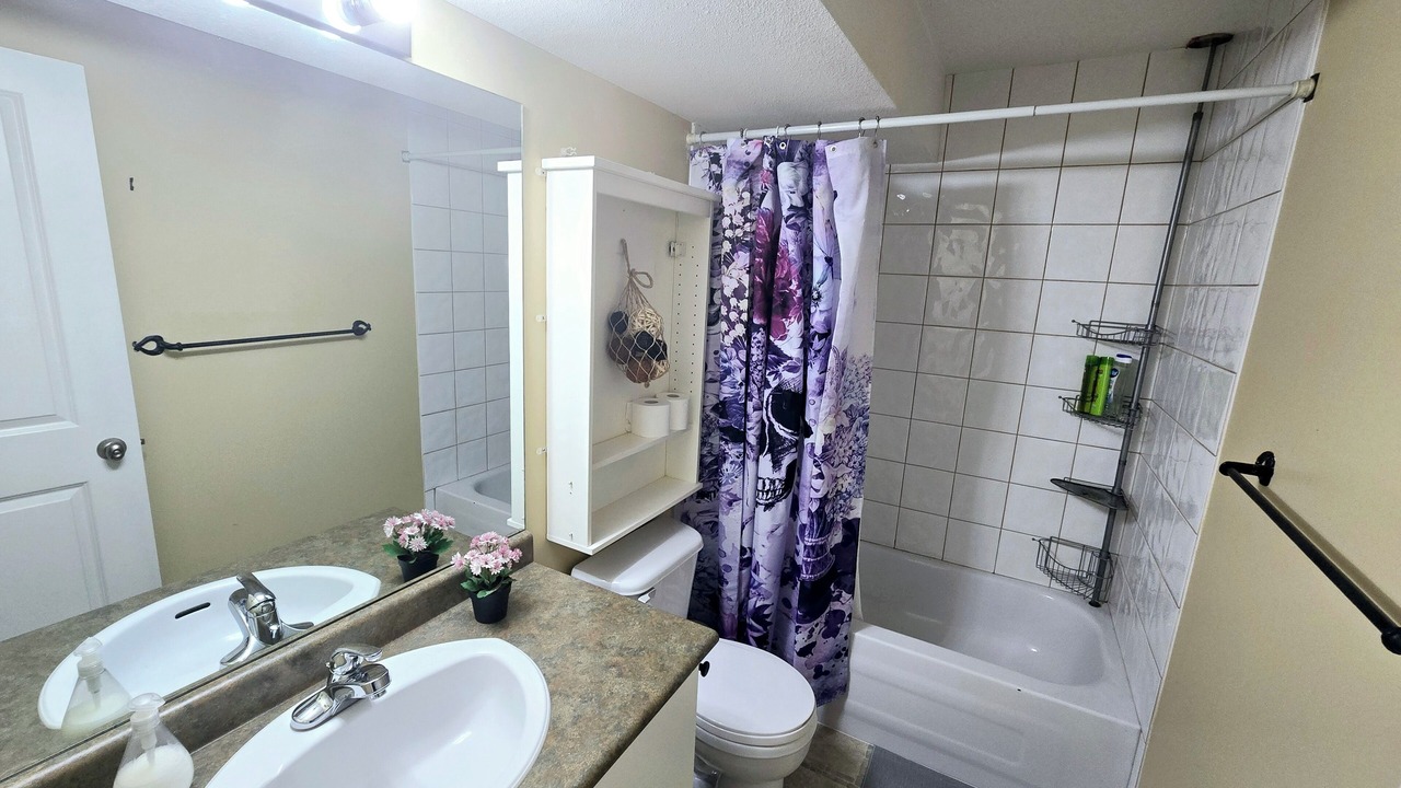 Photo of Bathroom in Willoughby