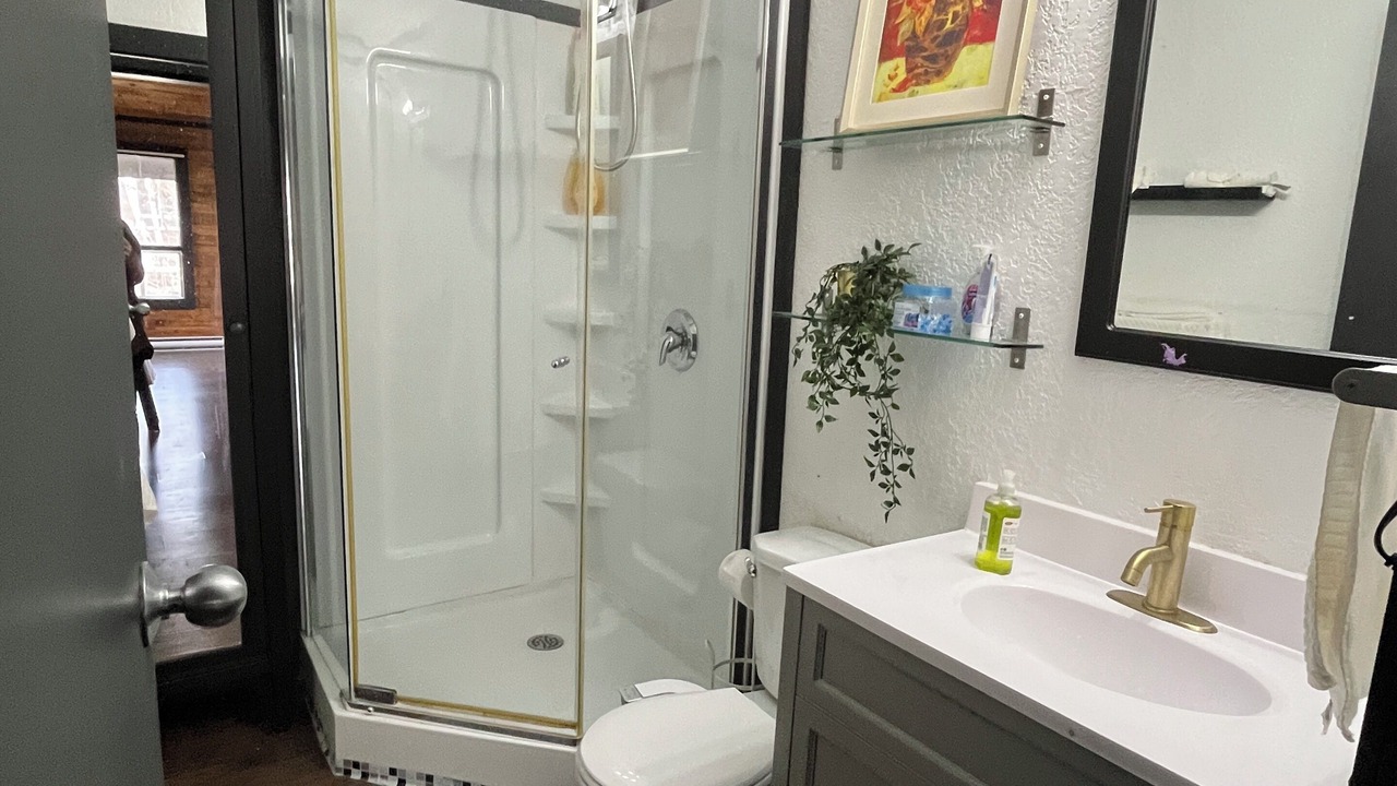 Photo of Bathroom in Traverse Bay