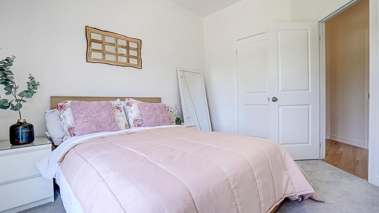 Photo of Bedroom in Ajax