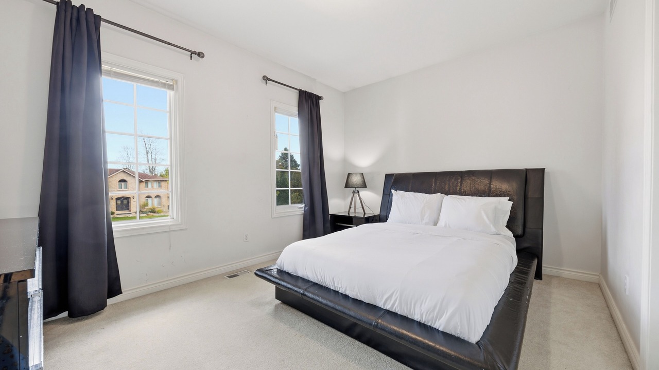 Photo of Bedroom in Sarnia