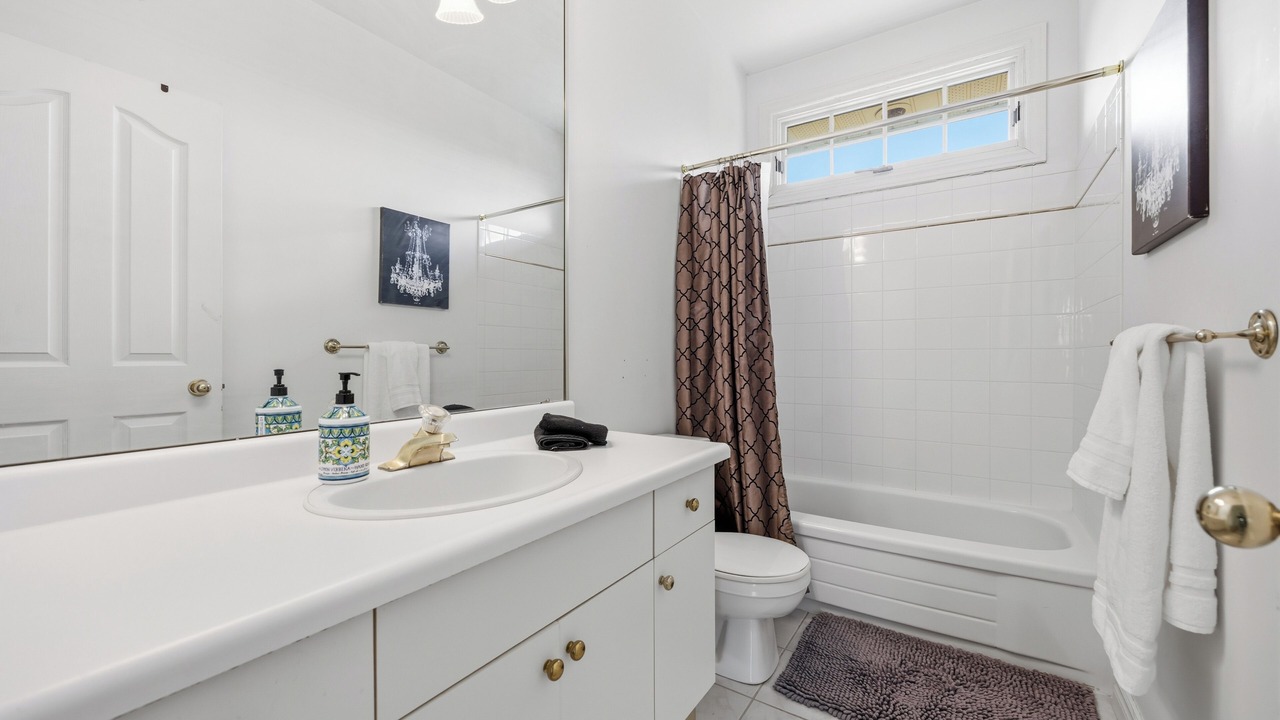 Photo of Bathroom in Sarnia