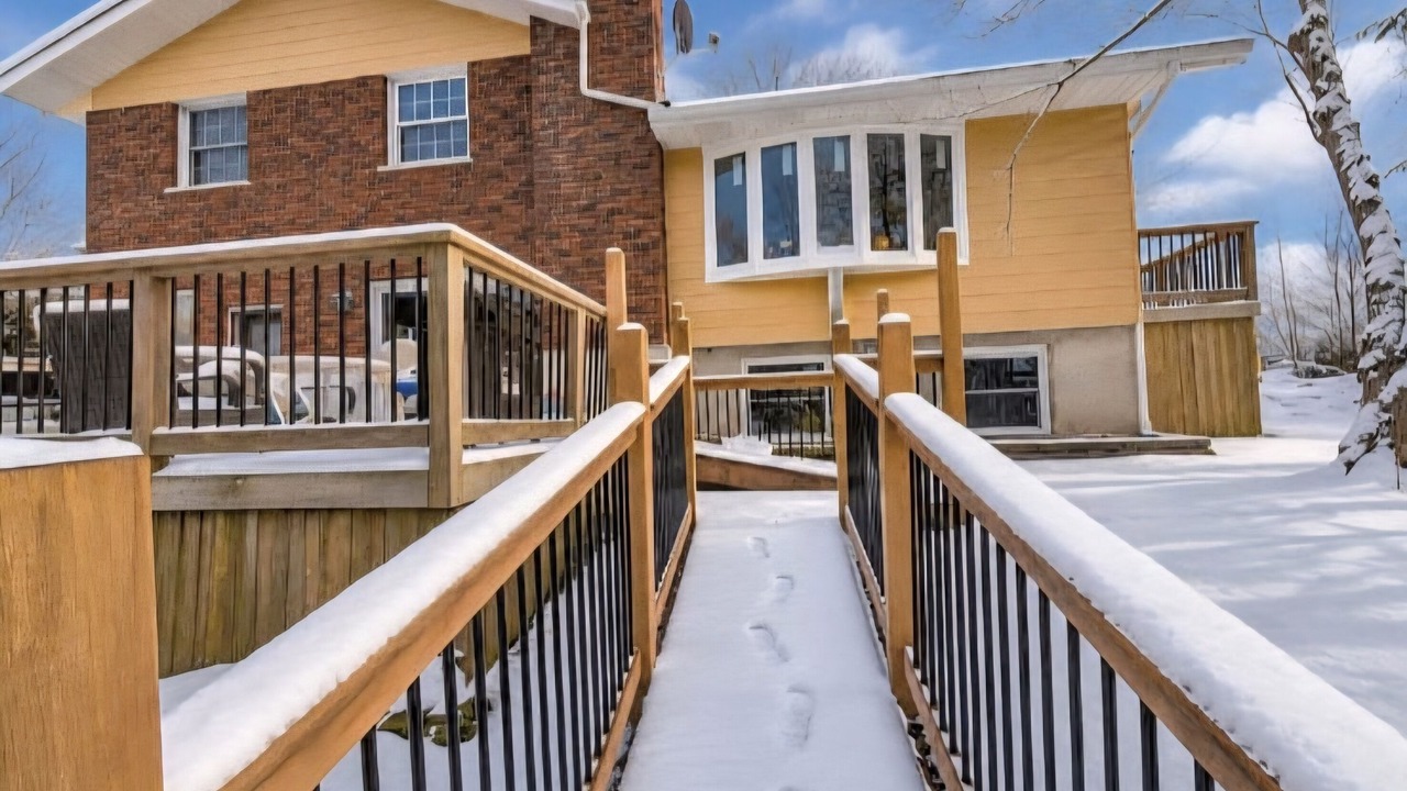 Photo of Patio Balcony in Kincardine