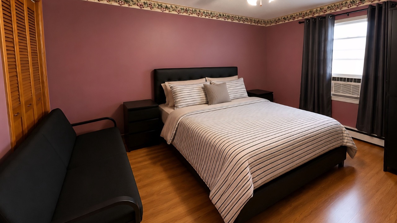 Photo of Bedroom in Kincardine