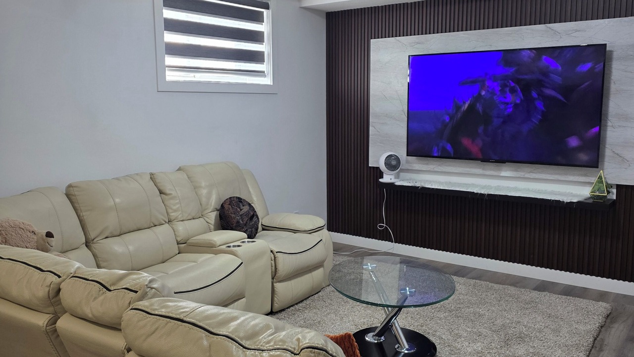 Photo of Livingroom in Northeast Edmonton