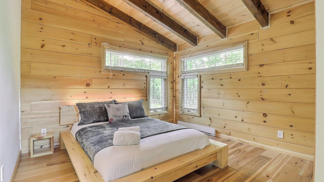 Photo of Bedroom in Pine Hill