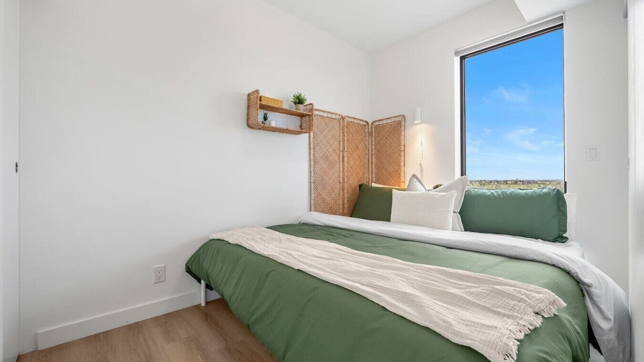 Photo of Bedroom in Crescent Heights
