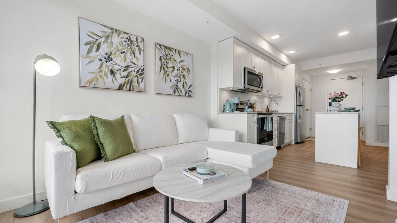 Photo of Livingroom in Crescent Heights