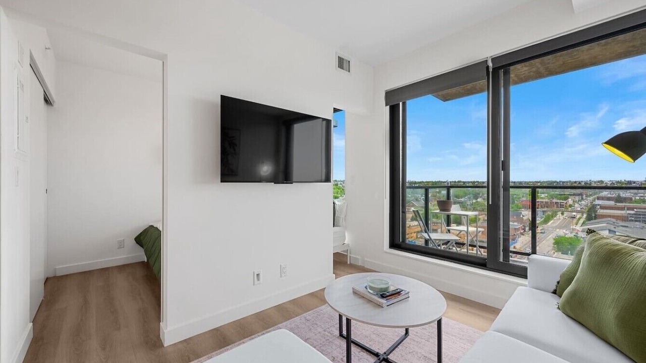 Photo of Livingroom in Crescent Heights