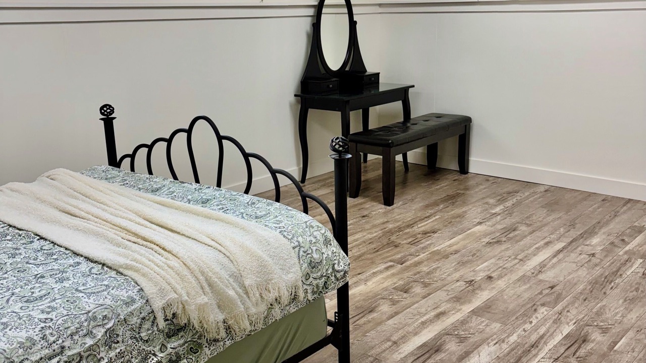 Photo of Bedroom in Mill Lake