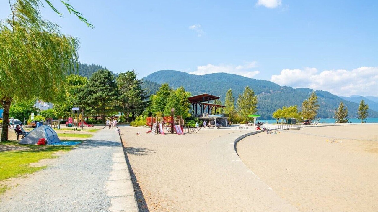 Photo of Outdoor in Harrison Hot Springs
