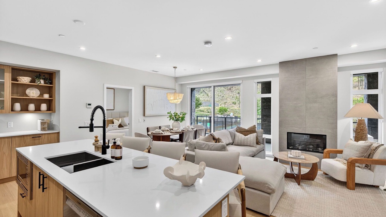 Photo of Livingroom in Central Okanagan